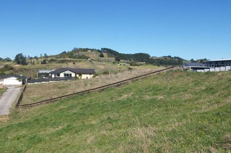 Photo of property in 14 Puka Place, Raglan, 3225