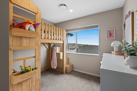 Photo of property in 60 Godfrey Drive, Orewa, 0931