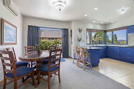 Photo of property in 55 Royal Oak Drive, Kelvin Grove, Palmerston North, 4414