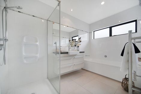 Photo of property in 32 Wawatai Drive, Karaka, Papakura, 2113