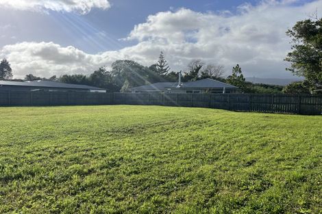 Photo of property in 16 Kingi Te Ahoaho Place, Otaki, 5512