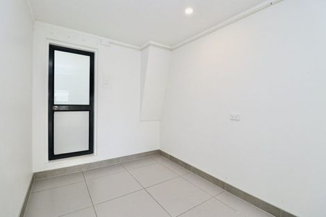Photo of property in 15 Archmillen Avenue, Pakuranga Heights, Auckland, 2010
