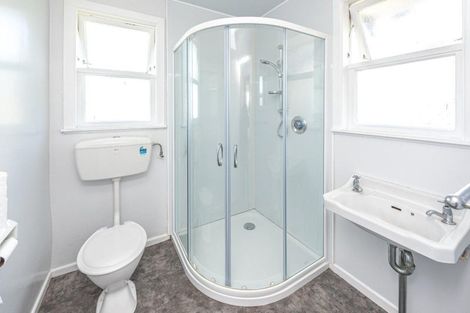 Photo of property in 1 Kupe Place, Castlecliff, Whanganui, 4501