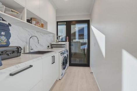 Photo of property in 36 Mcneil Street, Balclutha, 9230