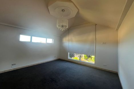 Photo of property in 2/10 Nadine Place, Mangere Bridge, Auckland, 2022