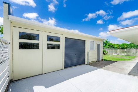 Photo of property in 40 Te Rauparaha Street, Otaki, 5512