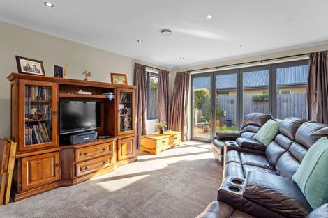 Photo of property in 5 Highfield Lane, Rangiora, 7400