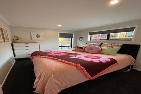 Photo of property in 2 Honowai Street, Kumeu, 0810