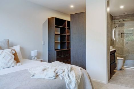 Photo of property in 17 Sandspit Road, Waiuku, 2123