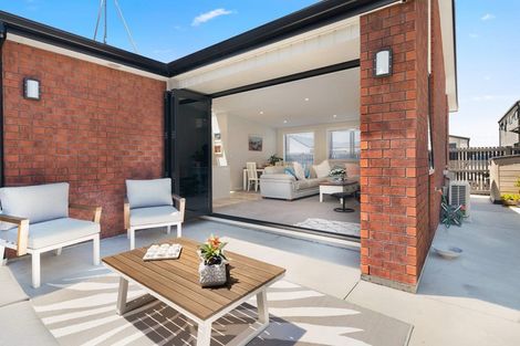 Photo of property in 8 Te Paea Crescent, Papamoa Beach, Papamoa, 3118