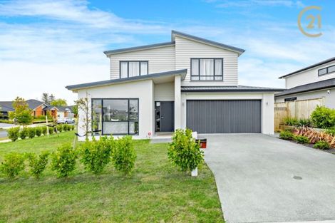 Photo of property in 17 Kabardin Street, Karaka, Papakura, 2113