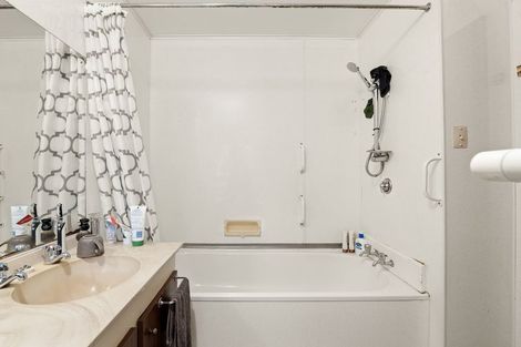 Photo of property in 1 Stoutgate, Dunedin Central, Dunedin, 9016