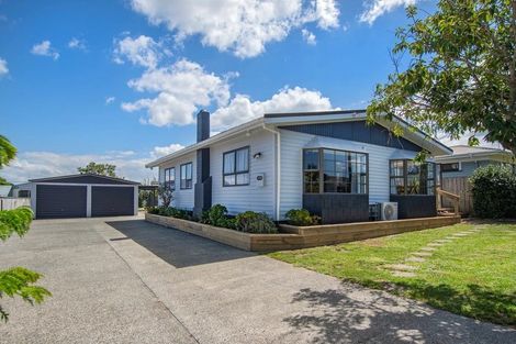 Photo of property in 35 Old Onerahi Road, Onerahi, Whangarei, 0110