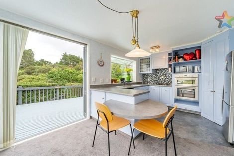 Photo of property in 75 Park Road, Belmont, Lower Hutt, 5010