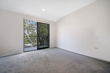 Photo of property in 3/137 Tirimoana Road, Te Atatu South, Auckland, 0602