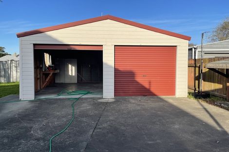 Photo of property in 6 Tilbury Avenue, Hokowhitu, Palmerston North, 4410