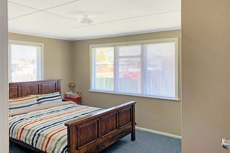 Photo of property in 33 Lister Crescent, Maraenui, Napier, 4110