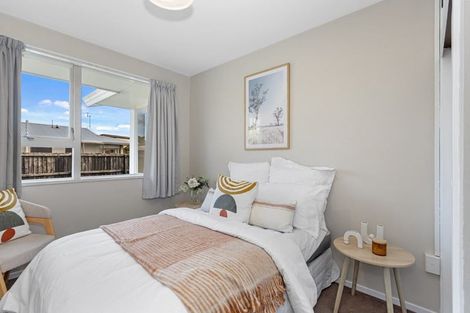 Photo of property in 1/124 Lake Terrace Road, Burwood, Christchurch, 8061