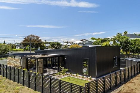 Photo of property in 16 Dartmoor Avenue, Westown, New Plymouth, 4310