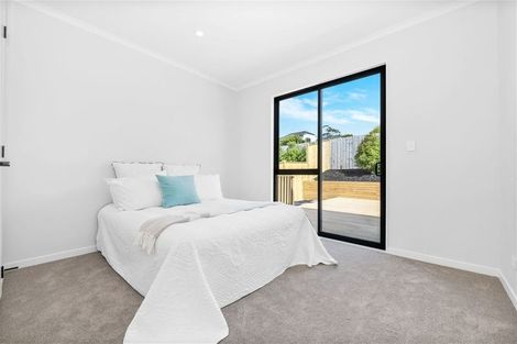 Photo of property in 103 Ennis Avenue, Pakuranga Heights, Auckland, 2010