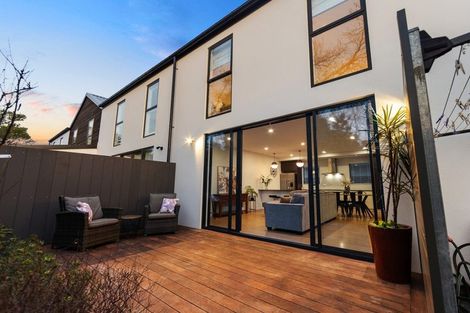 Photo of property in 3/27 Springfield Road, St Albans, Christchurch, 8014