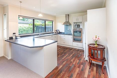 Photo of property in Caversham Park, 2/29 Caversham Road, Westmere, Whanganui, 4501