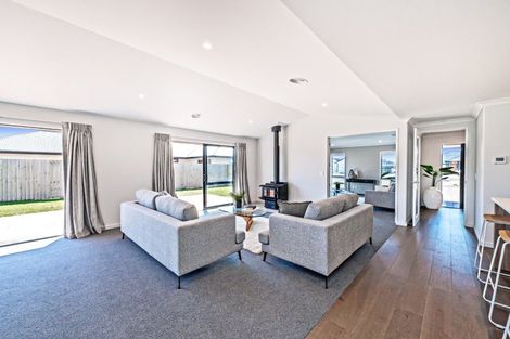 Photo of property in 22 Suffolk Drive, Kirwee, 7571