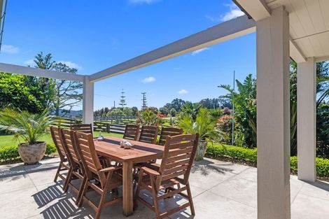 Photo of property in 104 Vaughans Road, Long Bay, Albany, 0792