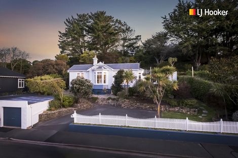 Photo of property in 151 Victoria Road, Saint Clair, Dunedin, 9012