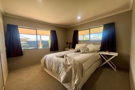 Photo of property in 7 Belgrove Drive, Waipukurau, 4200