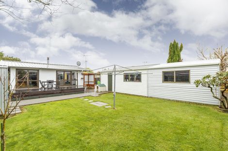 Photo of property in 41 Pencarrow Street, Highbury, Palmerston North, 4412