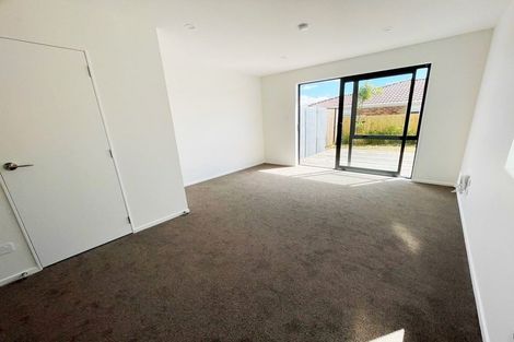 Photo of property in 15 Raupeti Lane, Henderson, Auckland, 0612