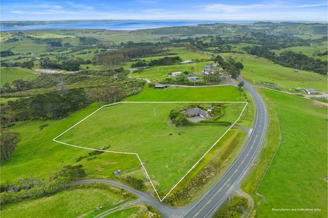 Photo of property in 1611 Kaipara Coast Highway, Kaukapakapa, 0984