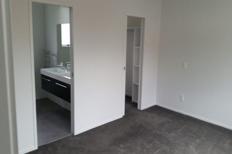 Photo of property in 2/32 Norwood Road, Bayswater, Auckland, 0622