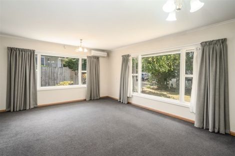 Photo of property in 277 Memorial Avenue, Burnside, Christchurch, 8053