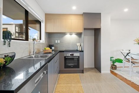 Photo of property in 1 Red Arches Road, Henderson, Auckland, 0610