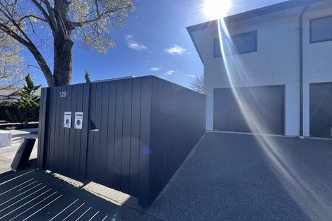 Photo of property in 2/129 Aikmans Road, Merivale, Christchurch, 8014