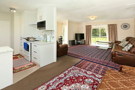 Photo of property in 2/14 Claridge Street, Glen Eden, Auckland, 0602