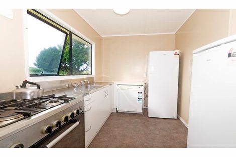 Photo of property in 2/1 Silverstone Place, Henderson, Auckland, 0612