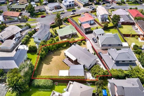 Photo of property in 26 Bodi Place, Te Atatu South, Auckland, 0610
