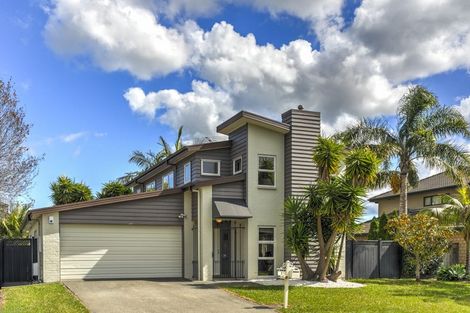 Photo of property in 3 Girvan Terrace, Wattle Downs, Auckland, 2103