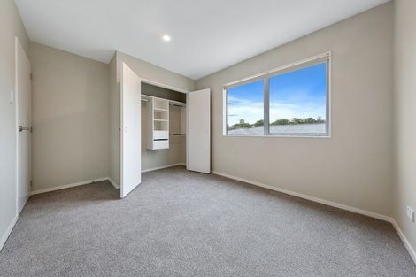Photo of property in 47d Gossamer Drive, Pakuranga Heights, Auckland, 2010