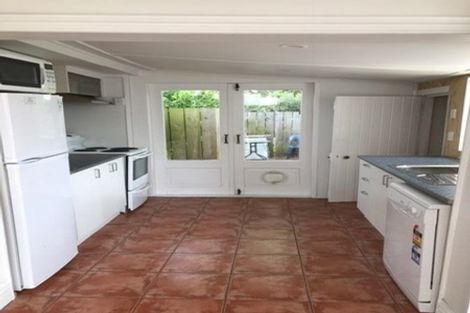 Photo of property in 54 Elizabeth Street, Mount Victoria, Wellington, 6011