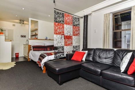 Photo of property in 22 Arran Road, Browns Bay, Auckland, 0630