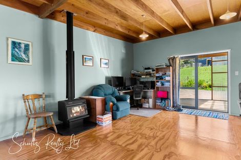 Photo of property in 32 Nikau Lane, Maungaturoto, 0520