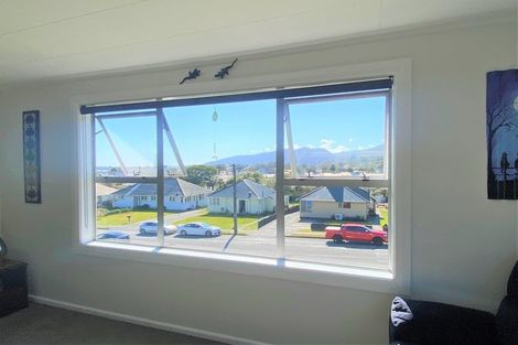 Photo of property in 18 Masters Street, Greymouth, 7805