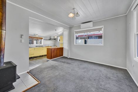 Photo of property in 12 Norfolk Street, Patea, 4520