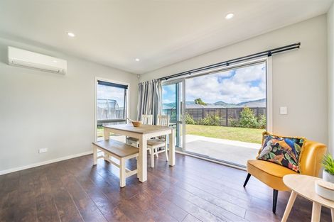 Photo of property in 15 Hopkirk Avenue, Wallaceville, Upper Hutt, 5018