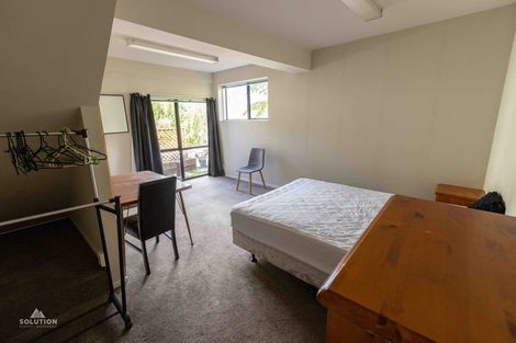 Photo of property in 7b Caples Place, Fernhill, Queenstown, 9300