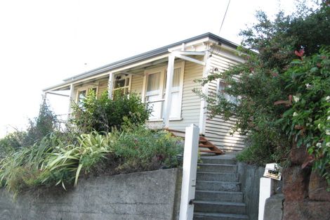 Photo of property in 31 Ticehurst Road, Lyttelton, 8082